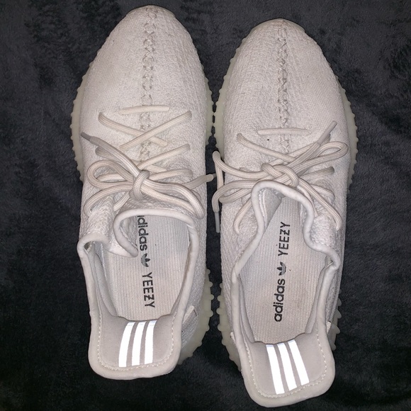 Adidas Yeezy Boost 350 V2 - Picture 2 of 6